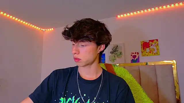 Juanmres online show from July 2026 07:21:01 PM