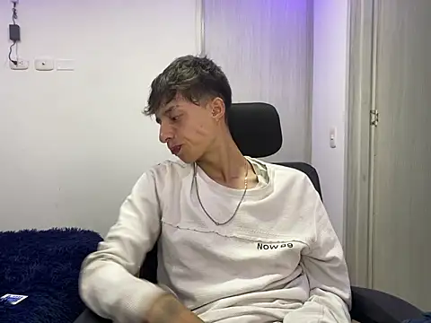 Juanmres online show from September 2025 06:20:02 AM