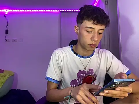 Juanmres online show from September 2025 09:26:01 PM