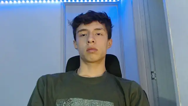 Juanmres online show from October 2025 04:44:01 AM