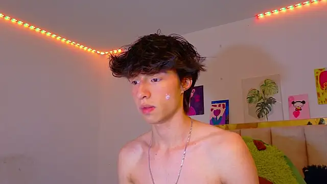 Juanmres online show from July 2026 07:37:01 PM