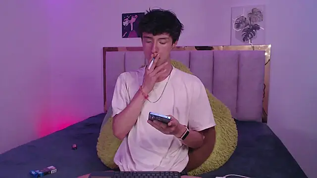Juanmres online show from May 2026 06:48:02 PM