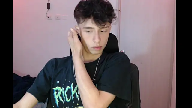 Juanmres online show from November 2025 03:40:02 AM