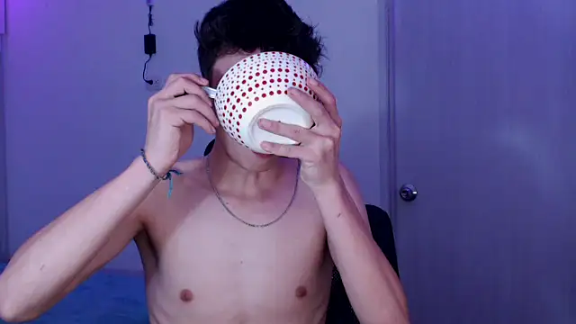 Juanmres online show from March 2026 02:23:02 AM