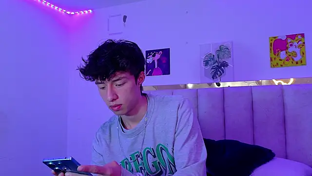 Juanmres online show from May 2026 07:36:02 PM