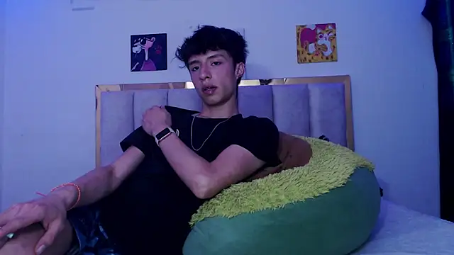 Juanmres online show from May 2026 08:56:01 PM
