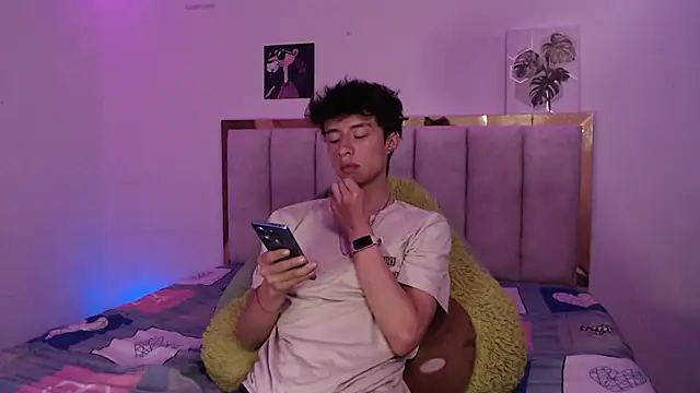 Juanmres online show from May 2026 05:05:01 PM