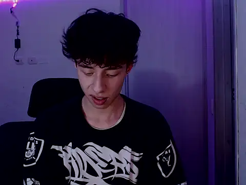 Juanmres online show from February 2026 11:59:01 PM