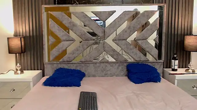 Snapshot of _nicolesweet chatting on February 2025 07:58:01 PM nicolesweet online show from February 2025 07:58:01 PM