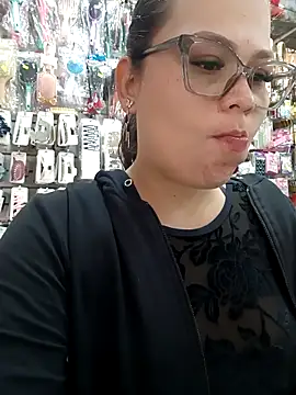 Vale Saenzz online show from March 2026 05:06:01 PM