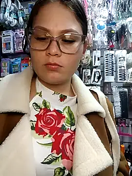 Vale Saenzz online show from February 2026 08:19:01 PM