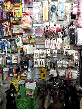 Vale Saenzz online show from November 2025 09:30:02 PM