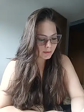 Vale Saenzz online show from July 2026 08:50:02 PM