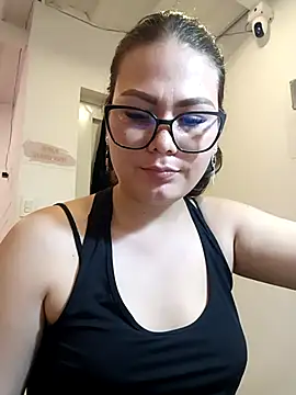 Vale Saenzz online show from March 2025 08:42:02 PM