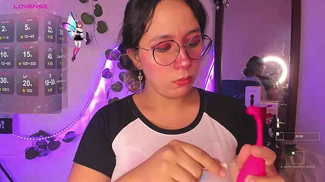 Ludovica6669 online show from November 2025 09:40:01 PM