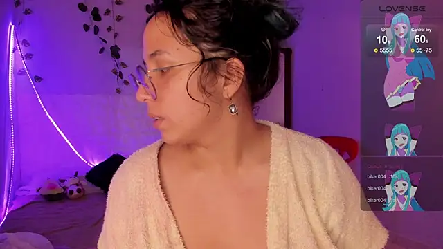 Snapshot of Ludovica6669 chatting on March 2025 04:27:02 AM Ludovica6669 online show from March 2025 04:27:02 AM