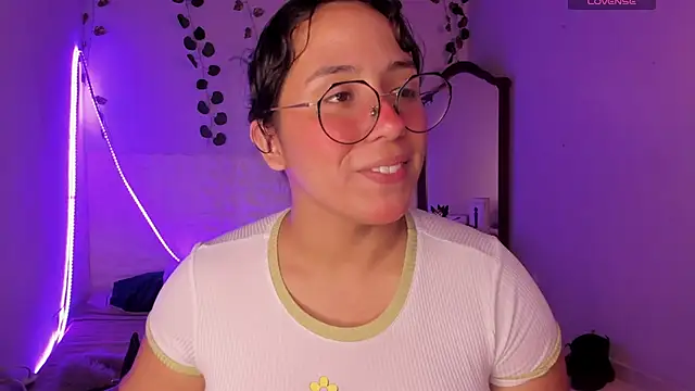 Snapshot of Ludovica6669 chatting on March 2025 02:30:02 AM Ludovica6669 online show from March 2025 02:30:02 AM