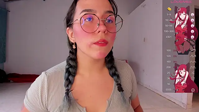 Snapshot of Ludovica6669 chatting on February 2025 08:09:02 PM Ludovica6669 online show from February 2025 08:09:02 PM