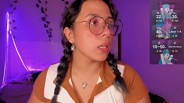 Snapshot of Ludovica6669 chatting on March 2025 03:13:01 AM Ludovica6669 online show from March 2025 03:13:01 AM