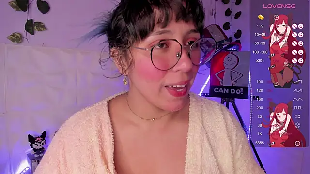 Snapshot of Ludovica6669 chatting on February 2025 09:51:01 PM Ludovica6669 online show from February 2025 09:51:01 PM