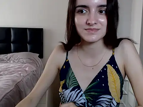 Snapshot of AmelieBanshee chatting on September 2025 08:46:02 AM AmelieBanshee online show from September 2025 08:46:02 AM