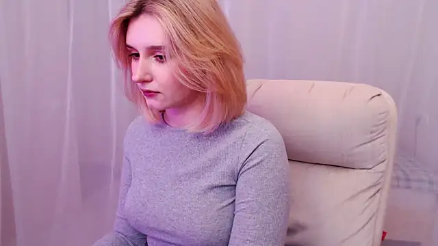 Snapshot of Freya_Celestial chatting on February 2025 01:13:02 PM Freya Celestial online show from February 2025 01:13:02 PM