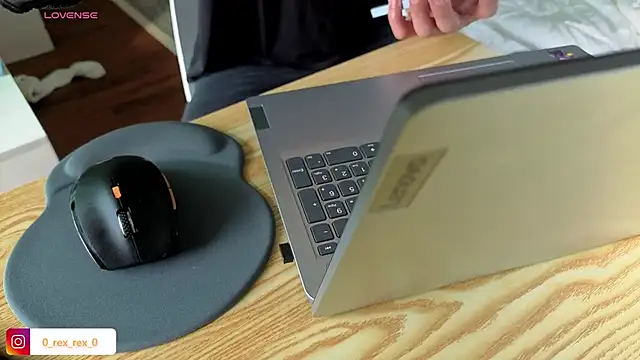 Doh728 online show from November 2025 02:12:01 AM