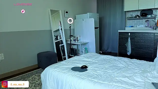 Doh728 online show from October 2025 01:48:01 AM