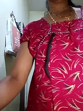 Snapshot of TeluguammayiMahi chatting on October 2025 10:06:02 AM TeluguammayiMahi online show from October 2025 10:06:02 AM