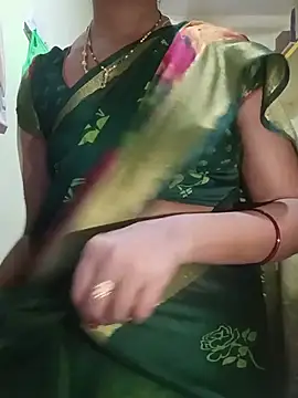 Snapshot of TeluguammayiMahi chatting on June 2026 06:46:02 PM TeluguammayiMahi online show from June 2026 06:46:02 PM