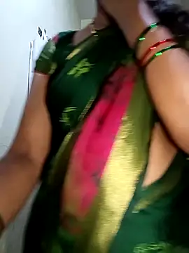 Snapshot of TeluguammayiMahi chatting on October 2025 11:05:01 PM TeluguammayiMahi online show from October 2025 11:05:01 PM