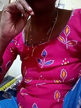 Snapshot of TeluguammayiMahi chatting on October 2025 05:03:02 PM TeluguammayiMahi online show from October 2025 05:03:02 PM