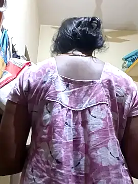 Snapshot of TeluguammayiMahi chatting on March 2025 06:10:02 AM TeluguammayiMahi online show from March 2025 06:10:02 AM