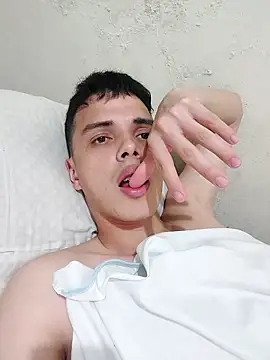 xxaviermendez online show from October 2025 12:38:01 AM