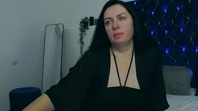 JacquelineElle online show from March 2025 06:35:02 PM