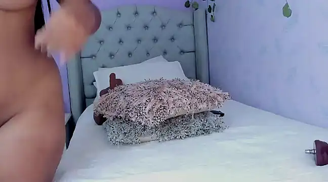 NiaCarter1 online show from February 2025 11:58:02 PM