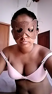 DiluQueen online show from February 2025 10:15:02 AM