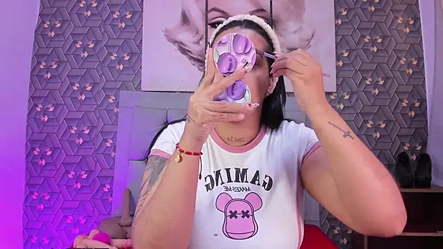 Emily rivera78 online show from February 2026 07:45:02 PM