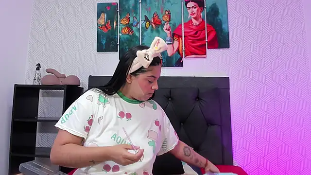 Emily rivera78 online show from October 2025 05:41:02 AM