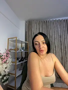 RaisaSalvi online show from December 2025 02:08:02 PM