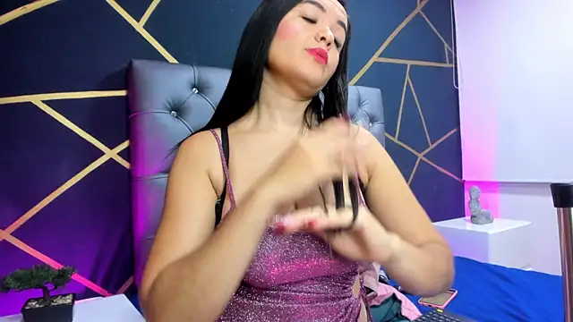 Miaa Taylor  online show from September 2025 03:35:01 AM