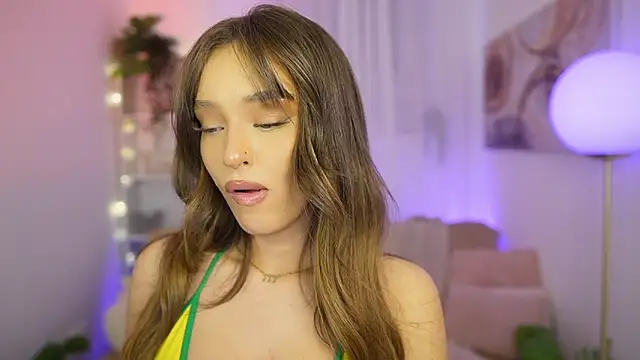 Clara Nia online show from February 2026 07:36:01 PM