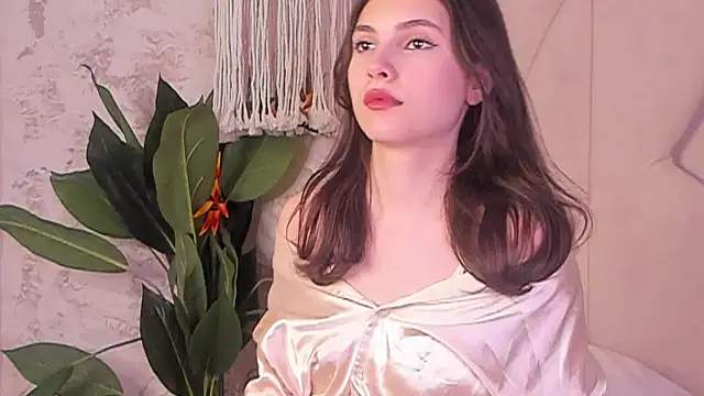 GIGI DAV online show from March 2025 10:50:01 AM