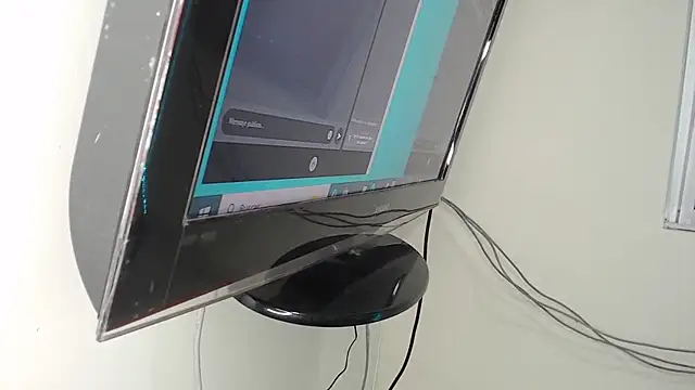 Snapshot of stiven_santana chatting on February 2025 12:15:02 PM stiven santana online show from February 2025 12:15:02 PM