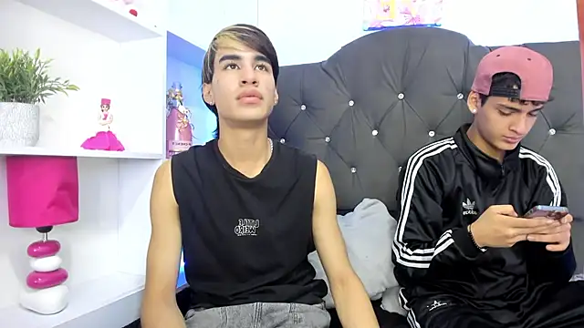 Snapshot of stiven_santana chatting on January 2025 07:07:02 PM stiven santana online show from January 2025 07:07:02 PM