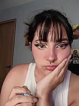 Hinako0Satorii  online show from February 2026 03:06:01 AM