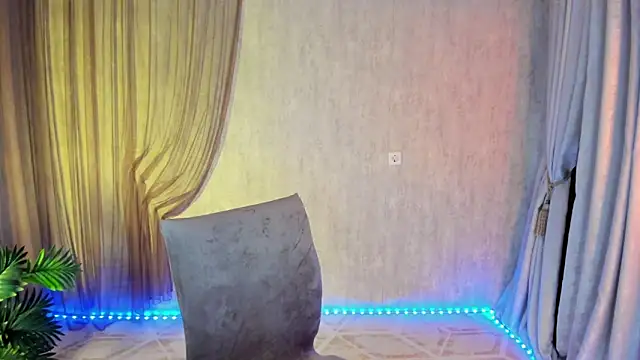 MonicaCheerful online show from November 2025 11:54:02 AM