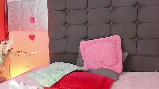 Snapshot of Alice_evans_lov chatting on February 2025 08:21:01 AM Alice evans lov online show from February 2025 08:21:01 AM