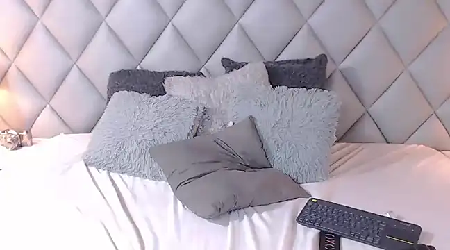 LalyCastro online show from February 2025 11:01:02 PM