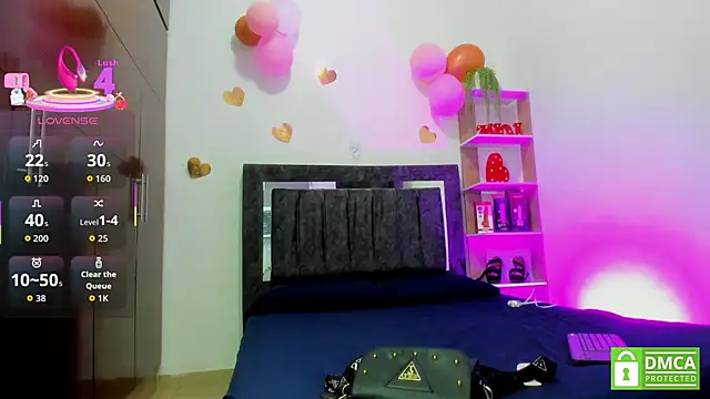 Nicol TransGirl online show from May 2026 04:32:01 AM